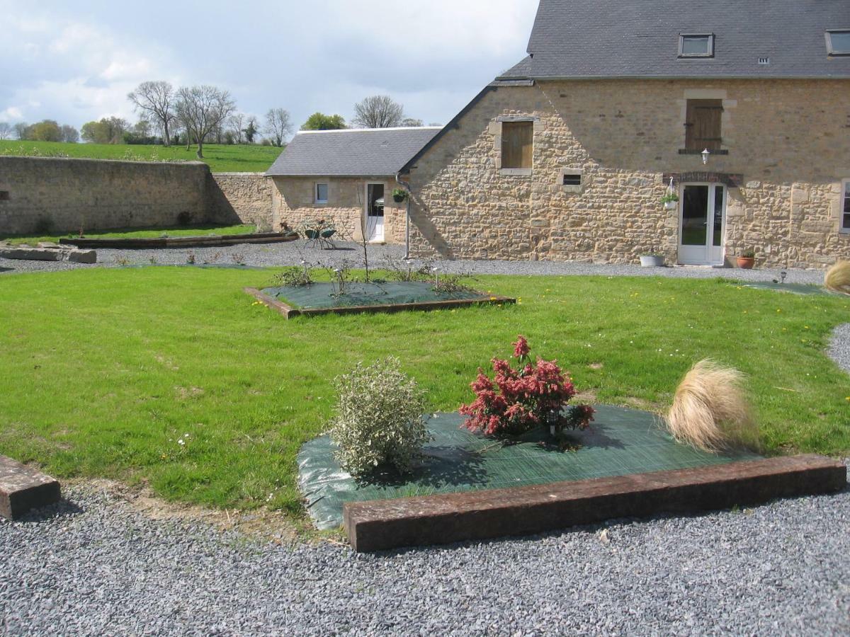 La Ferme De Montigny Villa Asnieres-en-Bessin Buitenkant foto